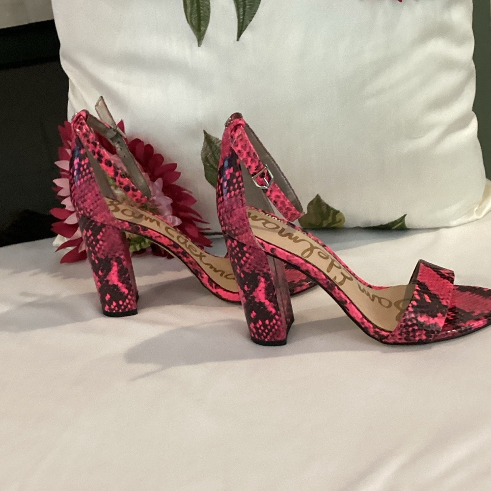 Sam Edelman Pink and Black Snake Heels - Picture 4 of 7